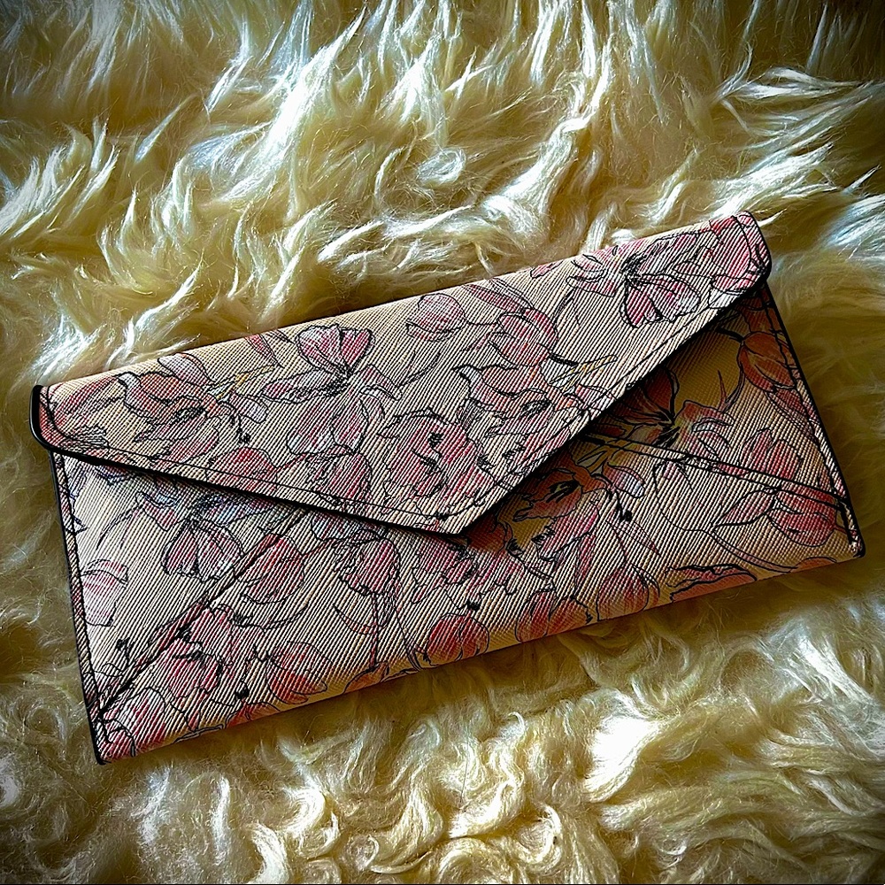 Pink blossom wallet from MNG Mango